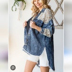 Oli & Hali Crochet High/Low Denim Top  M/L Button Front